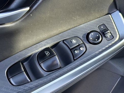 Used 2024 Nissan Sentra SR FWD image 19
