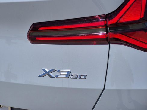 New 2026 BMW X3 xDrive30 w/ Premium Package AWD/4WD image 8