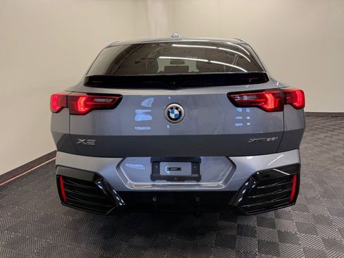 Used 2025 BMW X2 xDrive28i w/ M Sport Package AWD/4WD image 12