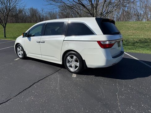 Used 2013 Honda Odyssey Touring image 16
