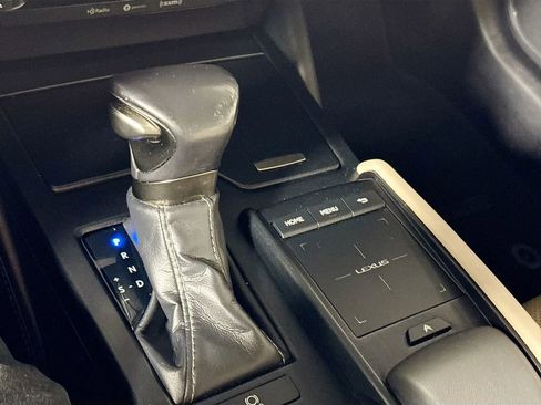 Used 2019 Lexus ES 350 image 17