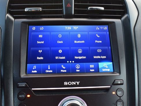 Used 2020 Ford Fusion Titanium image 39