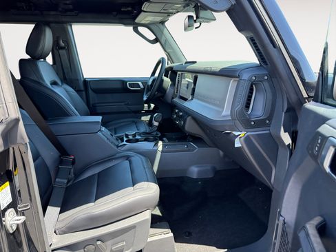 New 2026 Ford Bronco Outer Banks AWD/4WD image 19