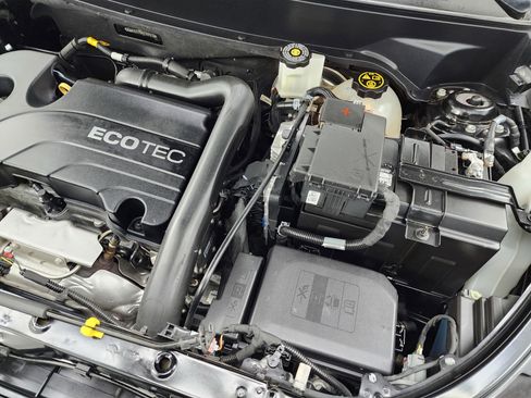 Used 2019 Chevrolet Equinox LT image 19