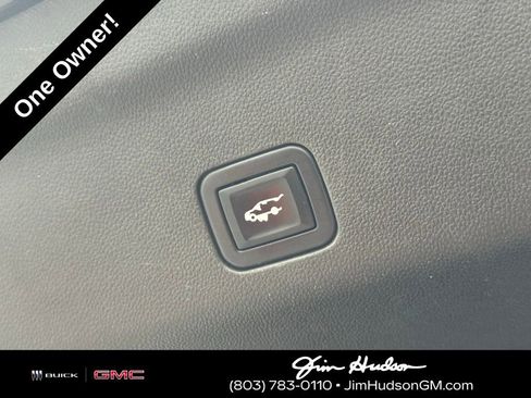 Used 2022 Chevrolet Suburban Z71 w/ Z71 Off-Road Package image 19