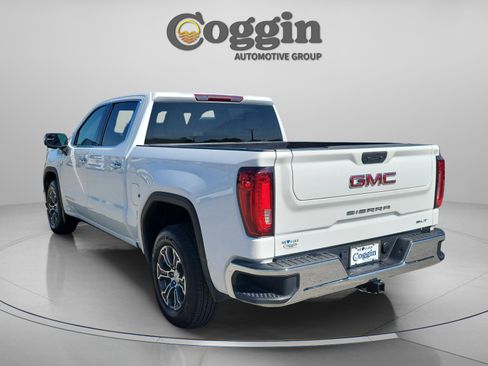 Used 2024 GMC Sierra 1500 SLT image 3