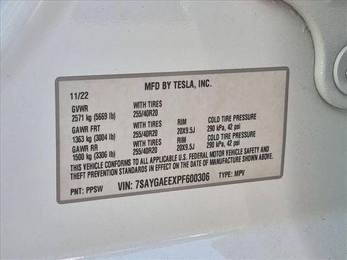 Used 2023 Tesla Model Y Long Range AWD/4WD image 25
