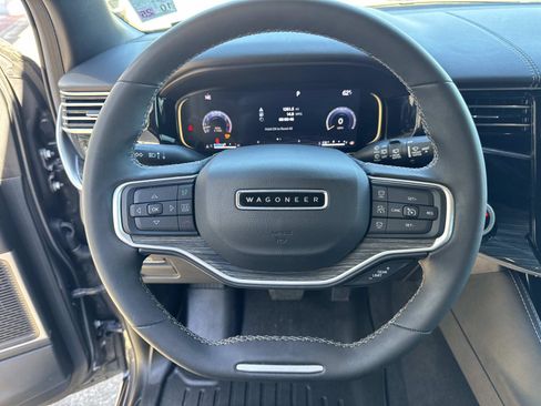Used 2022 Jeep Wagoneer Series III w/ Convenience Group I image 21