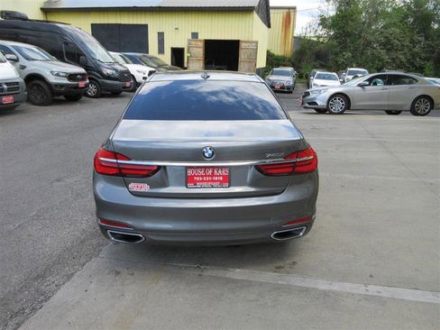 Used 2017 BMW 740i RWD image 4