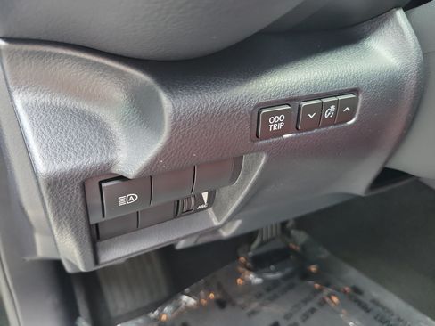 Used 2025 Lexus IS 350 F Sport RWD image 23