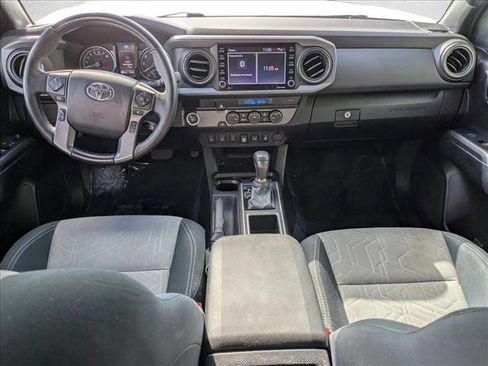 Used 2022 Toyota Tacoma TRD Sport image 17