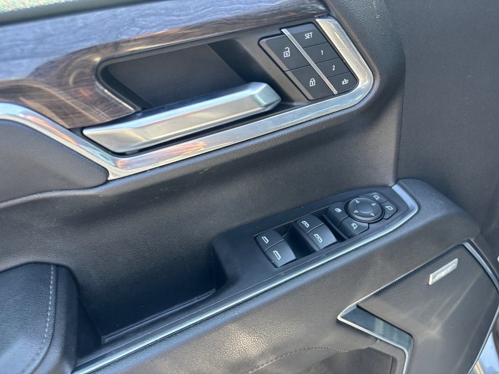 Certified 2023 Chevrolet Silverado 1500 LTZ w/ Technology Package AWD/4WD image 11