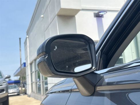 Used 2025 Honda CR-V EX image 18