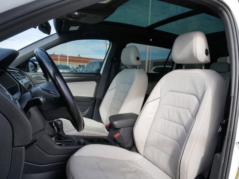 Used 2020 Volkswagen Tiguan SEL Premium R-Line w/ 3rd Row Seat Package image 15