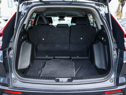 Used 2025 Honda CR-V LX image 31