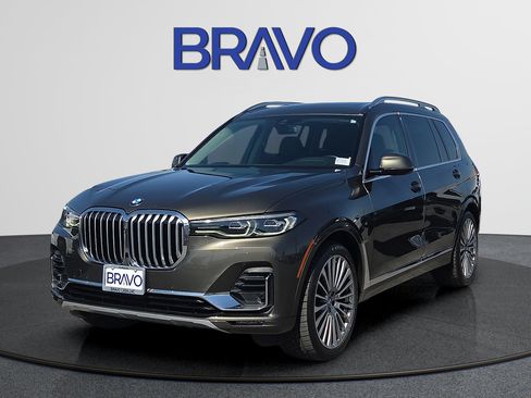 Used 2021 BMW X7 xDrive40i AWD/4WD image 1