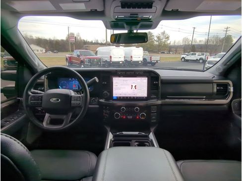 Used 2024 Ford F350 Lariat w/ Lariat Ultimate Package image 13
