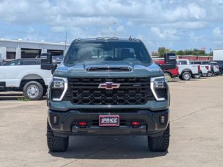 Used 2026 Chevrolet Silverado 2500 ZR2 w/ LPO, Dark Essentials Package AWD/4WD video 2