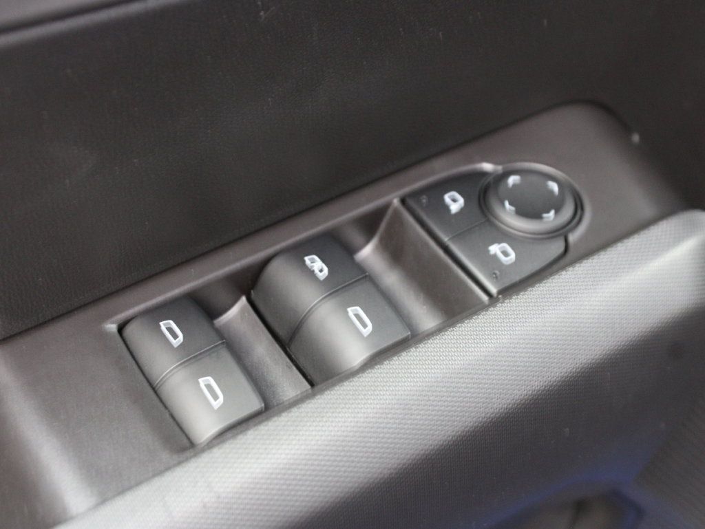 Used 2025 Chevrolet Colorado Trail Boss w/ Midnight Edition AWD/4WD image 72