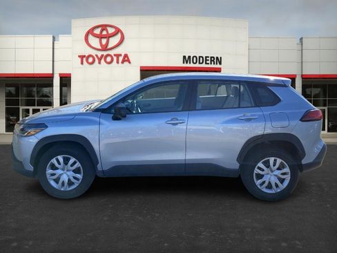 Certified 2025 Toyota Corolla Cross L image 7