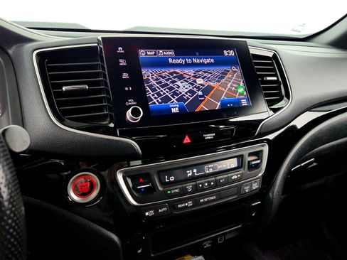 Used 2023 Honda Ridgeline Black Edition image 13