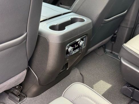 Used 2025 GMC Yukon XL Denali w/ Sun & Power Step Package AWD/4WD image 34