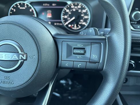 Used 2024 Nissan Rogue S image 16