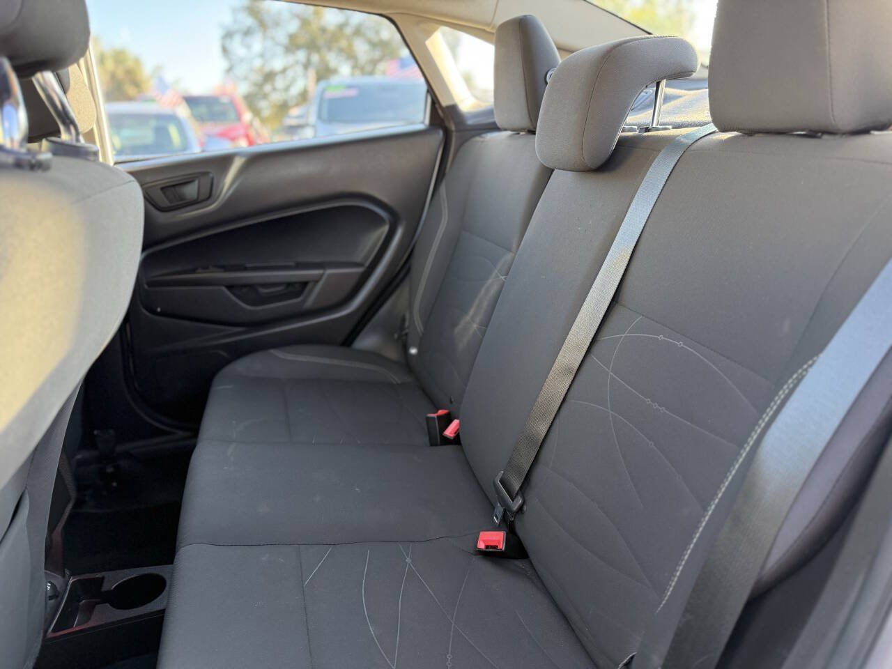 Used 2017 Ford Fiesta SE FWD image 20