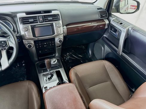 Used 2016 Toyota 4Runner Limited AWD/4WD image 28