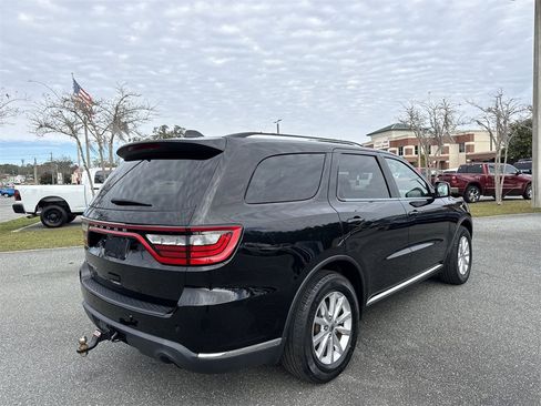 Used 2023 Dodge Durango SXT Launch Edition image 3