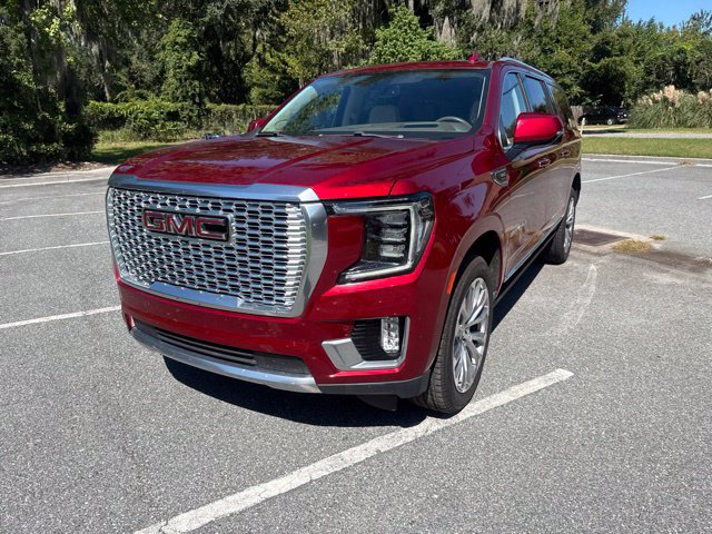 Used 2022 GMC Yukon XL Denali RWD image 2