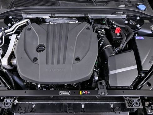 Certified 2025 Volvo V60 B5 Cross Country Plus image 35