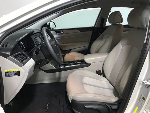 Used 2016 Hyundai Sonata SE FWD image 11