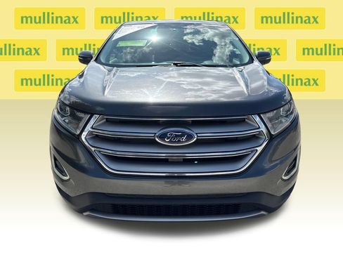Used 2018 Ford Edge Titanium FWD image 12