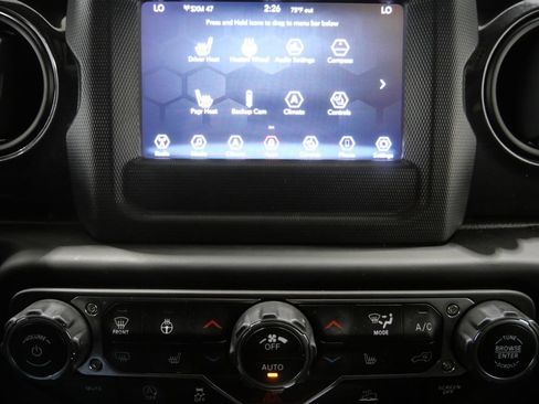 Used 2021 Jeep Wrangler Unlimited Sport AWD/4WD image 20