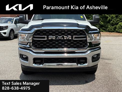 Used 2023 RAM 2500 Big Horn w/ Level 1 Equipment Group AWD/4WD image 2