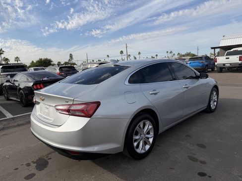 Used 2019 Chevrolet Malibu LT image 11