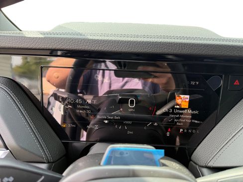 New 2026 GMC Yukon XL Denali w/ Denali Reserve Package image 11