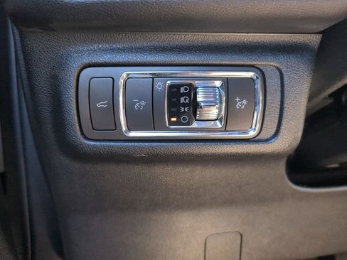 Used 2023 Lincoln Corsair Standard image 24