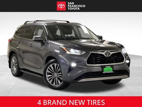 Used 2022 Toyota Highlander Platinum AWD/4WD image 7