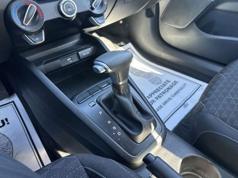 Used 2023 Kia Rio LX image 19
