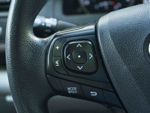 Used 2017 Toyota Camry LE FWD image 20
