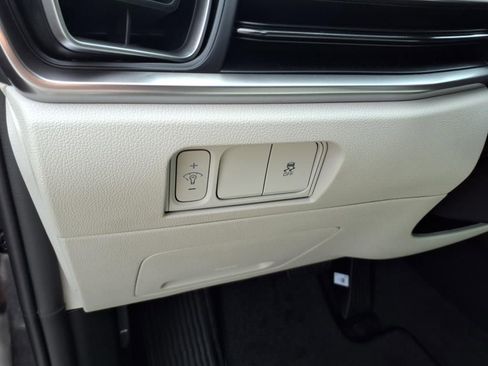 New 2025 Kia Sorento S image 17