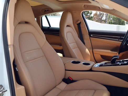 Certified 2023 Porsche Panamera Platinum Edition RWD image 24
