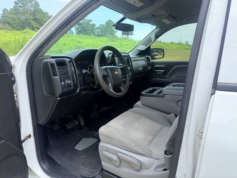Used 2017 Chevrolet Silverado 1500 W/T w/ Trailering Package RWD image 10
