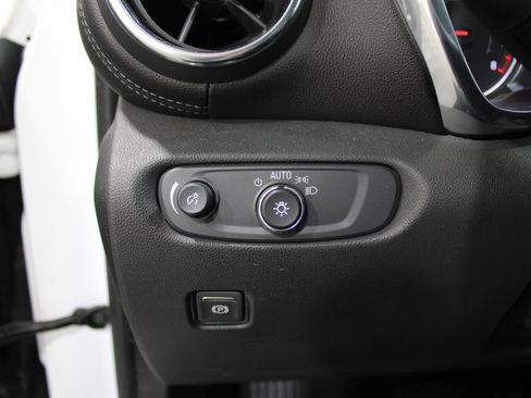 Used 2021 Chevrolet Blazer LT image 9