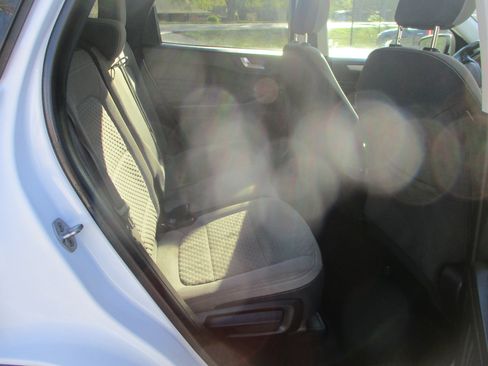 Used 2021 Ford Escape SE w/ Convenience Package image 15