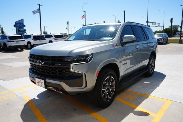 Used 2024 Chevrolet Tahoe Z71 w/ Luxury Package AWD/4WD image 33