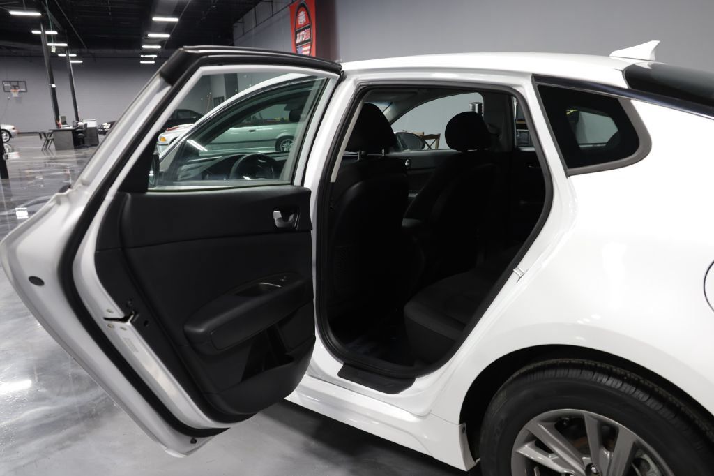 Used 2020 Kia Optima LX FWD image 16