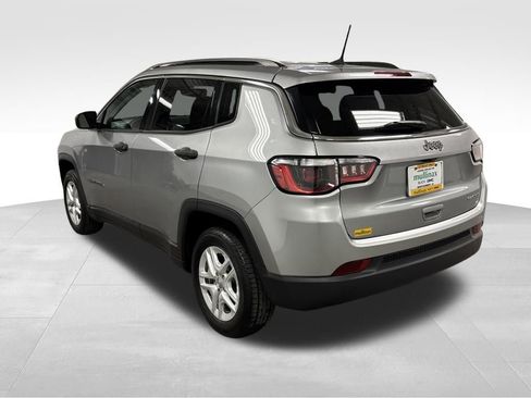 Used 2021 Jeep Compass Sport w/ Cold Weather Group image 17